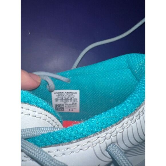 Under Armour Steph Curry 3ZER0 III Basketball Shoes Gray Kids Youth Size - Picture 3 of 4